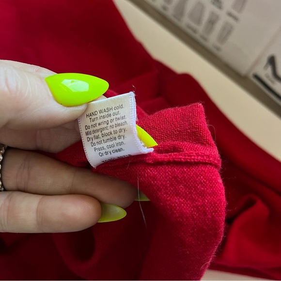 Vintage Pendleton Turtleneck Merino Wool Sweater Red Classic Career Soft Holiday - Picture 6 of 11